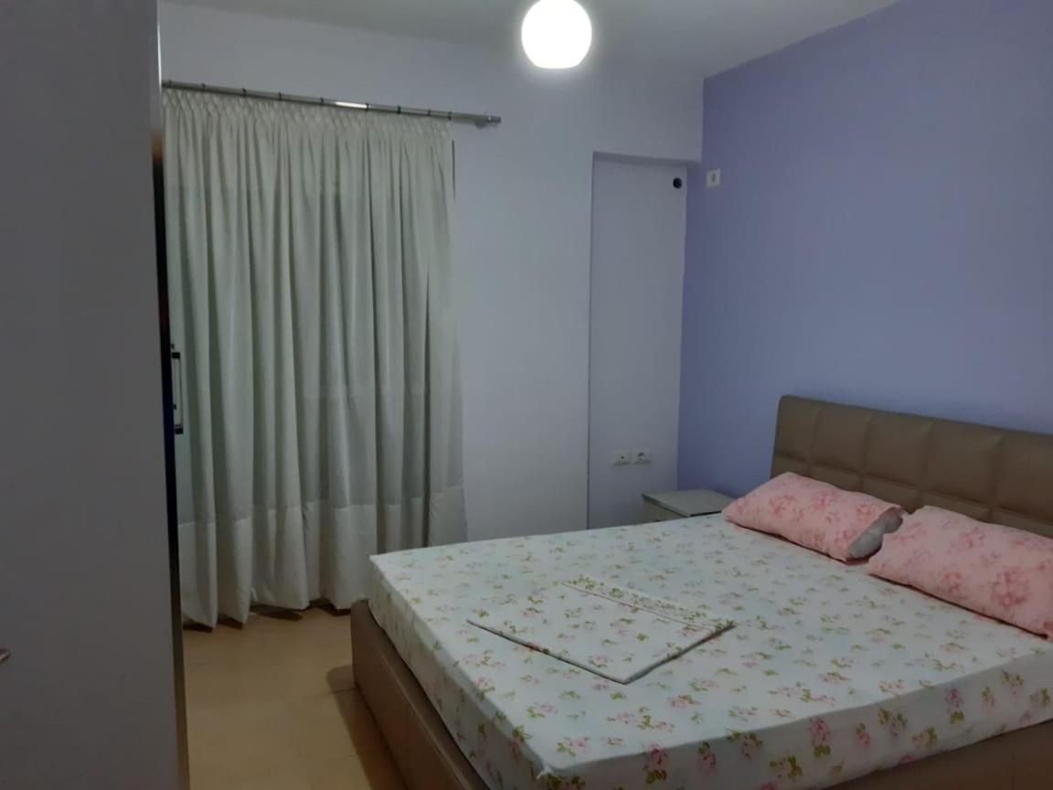 Xhulio Apartments ساراندا المظهر الخارجي الصورة