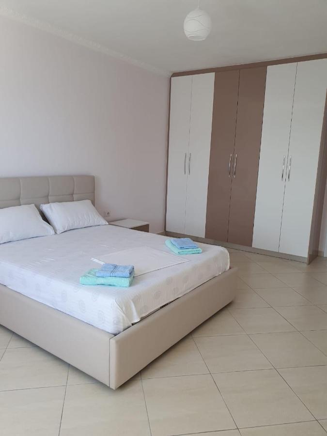 Xhulio Apartments ساراندا المظهر الخارجي الصورة