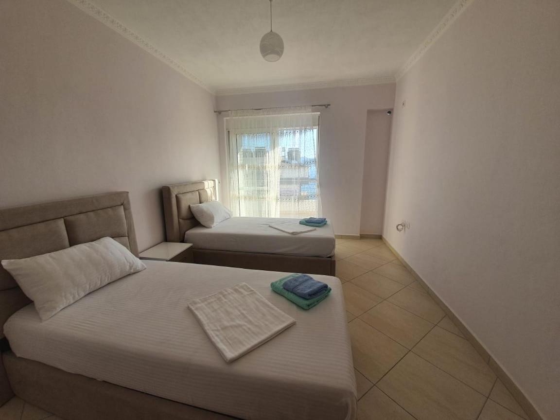 Xhulio Apartments ساراندا المظهر الخارجي الصورة
