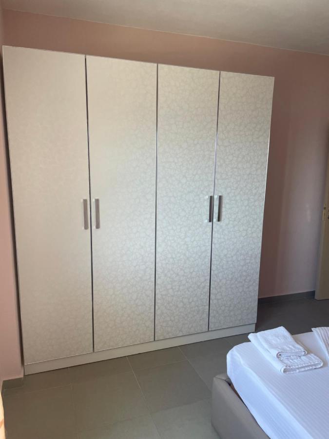 Xhulio Apartments ساراندا المظهر الخارجي الصورة