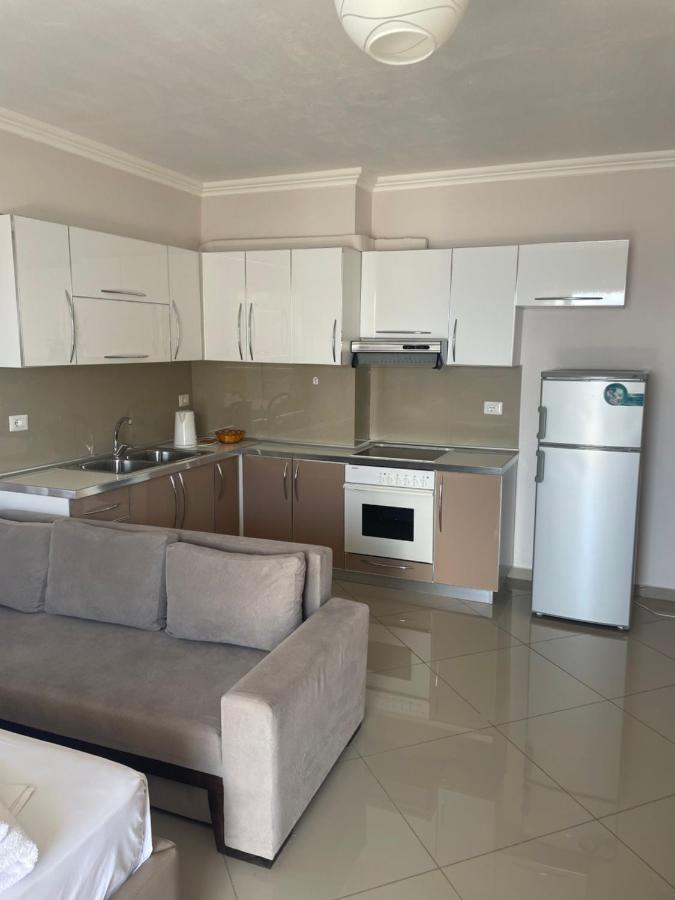 Xhulio Apartments ساراندا المظهر الخارجي الصورة