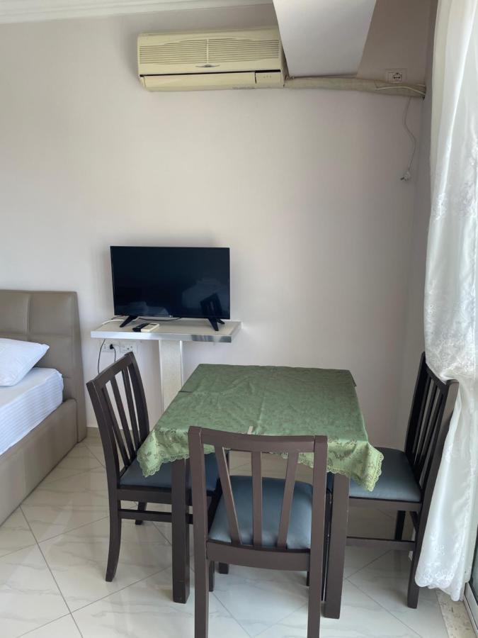 Xhulio Apartments ساراندا المظهر الخارجي الصورة
