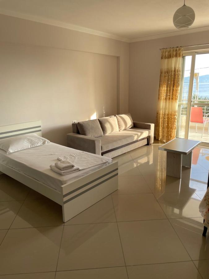 Xhulio Apartments ساراندا المظهر الخارجي الصورة