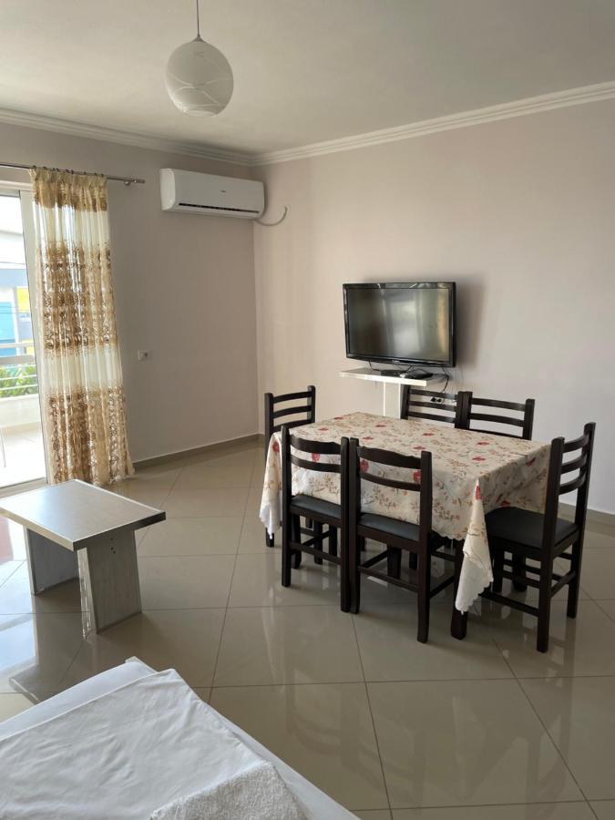 Xhulio Apartments ساراندا المظهر الخارجي الصورة