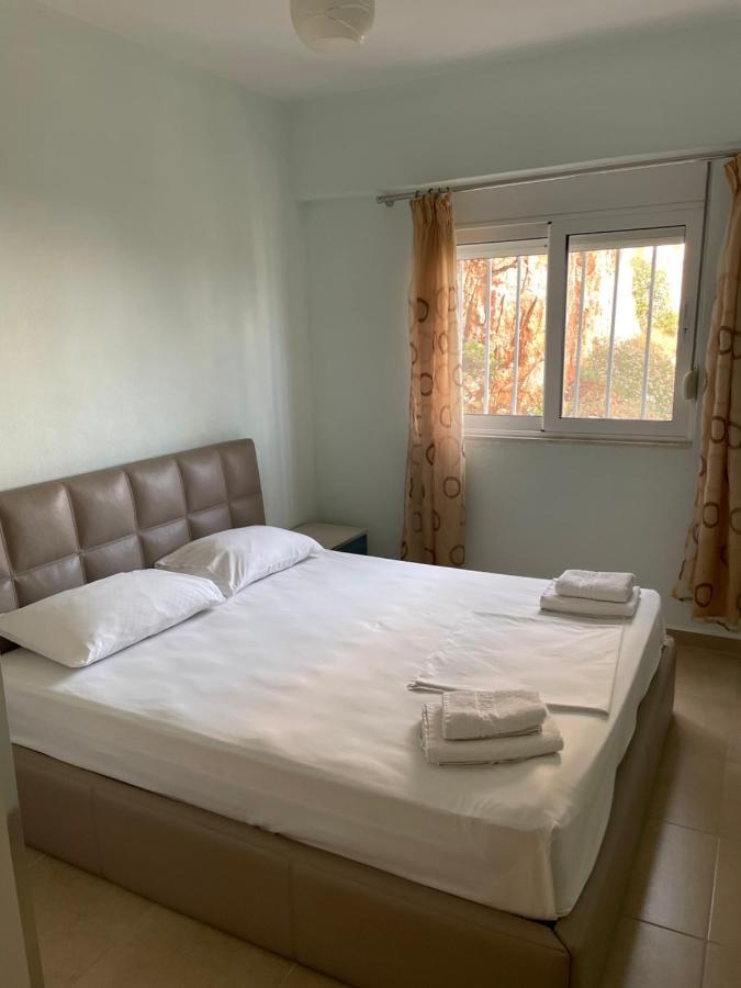 Xhulio Apartments ساراندا المظهر الخارجي الصورة