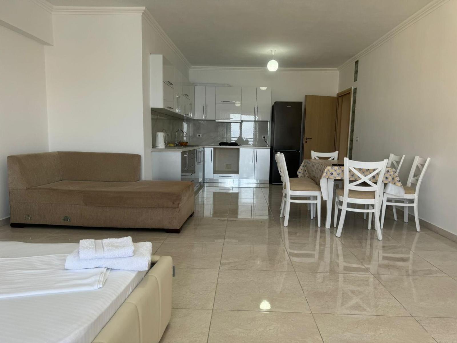Xhulio Apartments ساراندا المظهر الخارجي الصورة