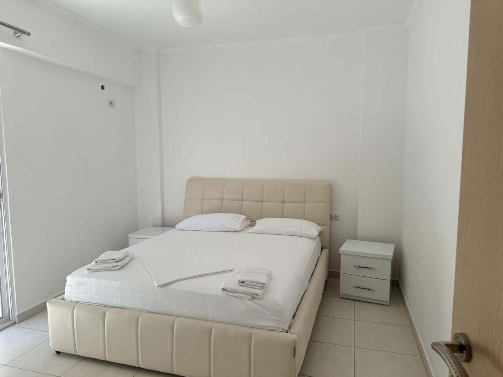 Xhulio Apartments ساراندا المظهر الخارجي الصورة