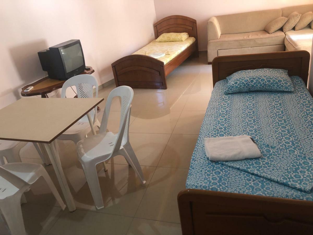 Xhulio Apartments ساراندا المظهر الخارجي الصورة